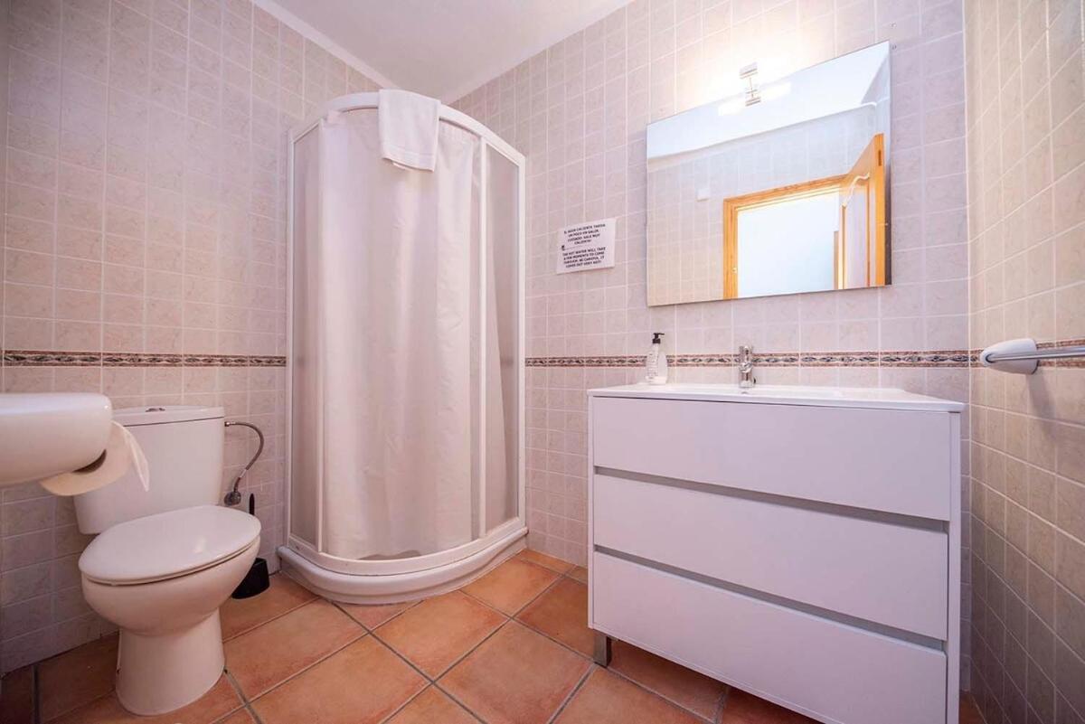 Quiet Family House 850m From The Villa Cala Llonga (Ibiza)