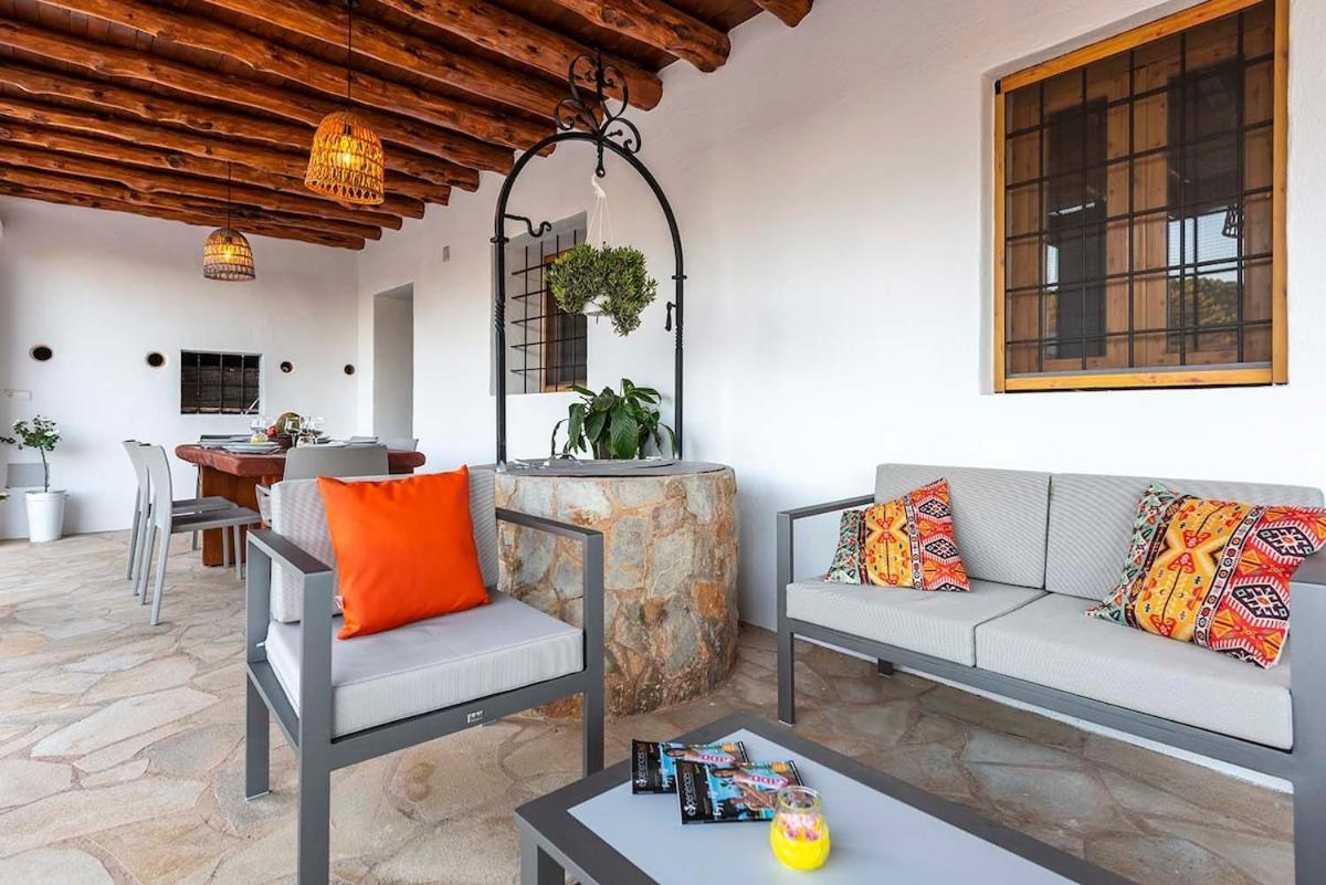 Quiet Family House 850m From The Villa Cala Llonga (Ibiza)