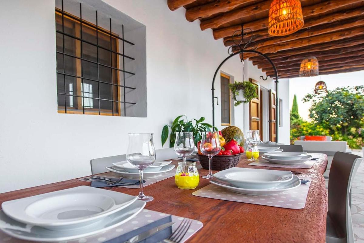 Quiet Family House 850m From The Villa Cala Llonga (Ibiza)
